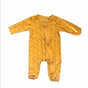 Old Navy Footie Pajamas Gold Red Trees 6 Months